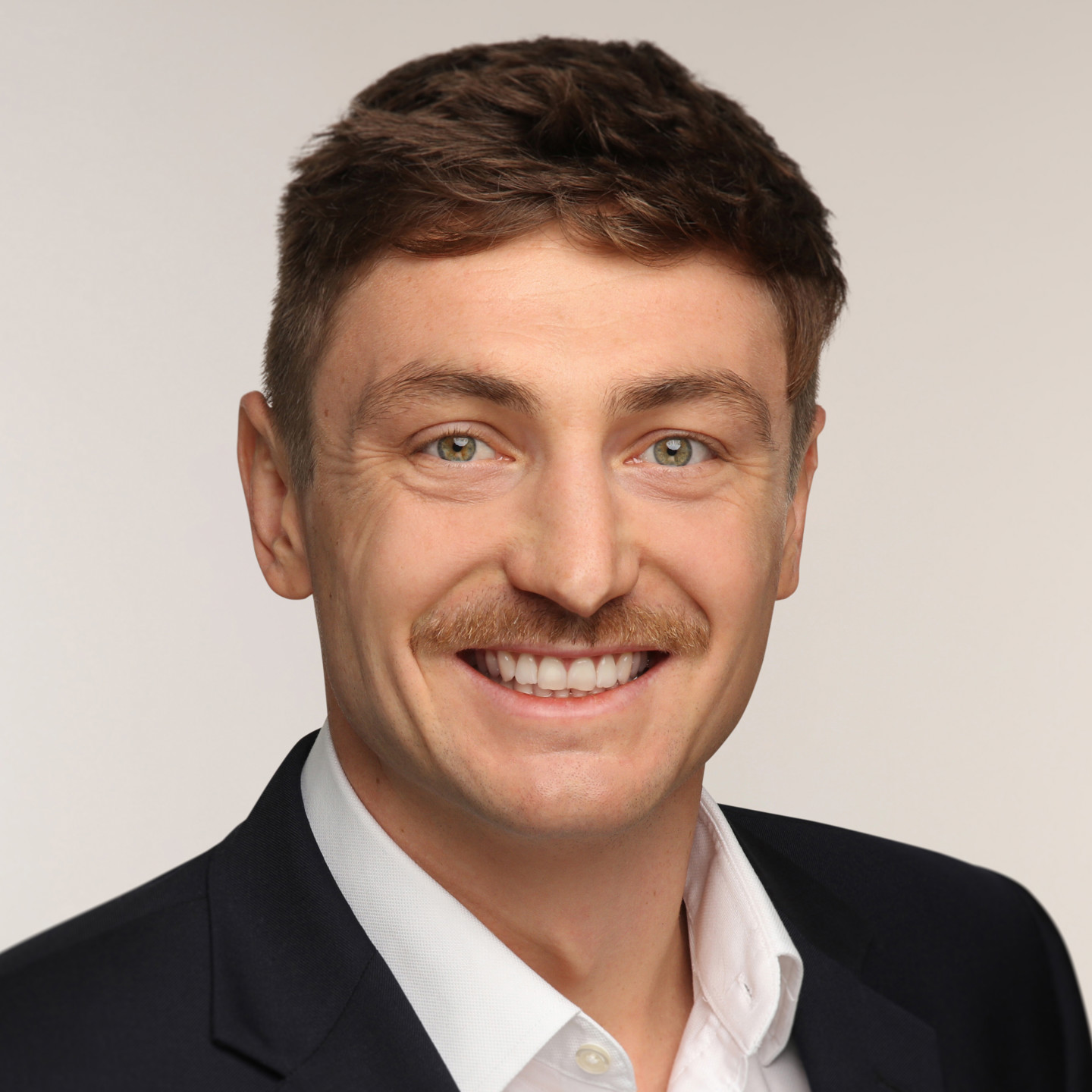 Andrew Murdoch Cropped